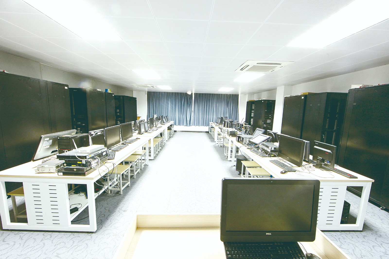 軟件開發 信息與數字創意產業系的未來引擎